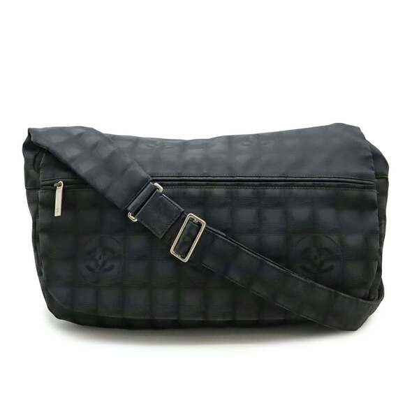 CHANEL Handbags - CHANEL Black Shoulder Bag